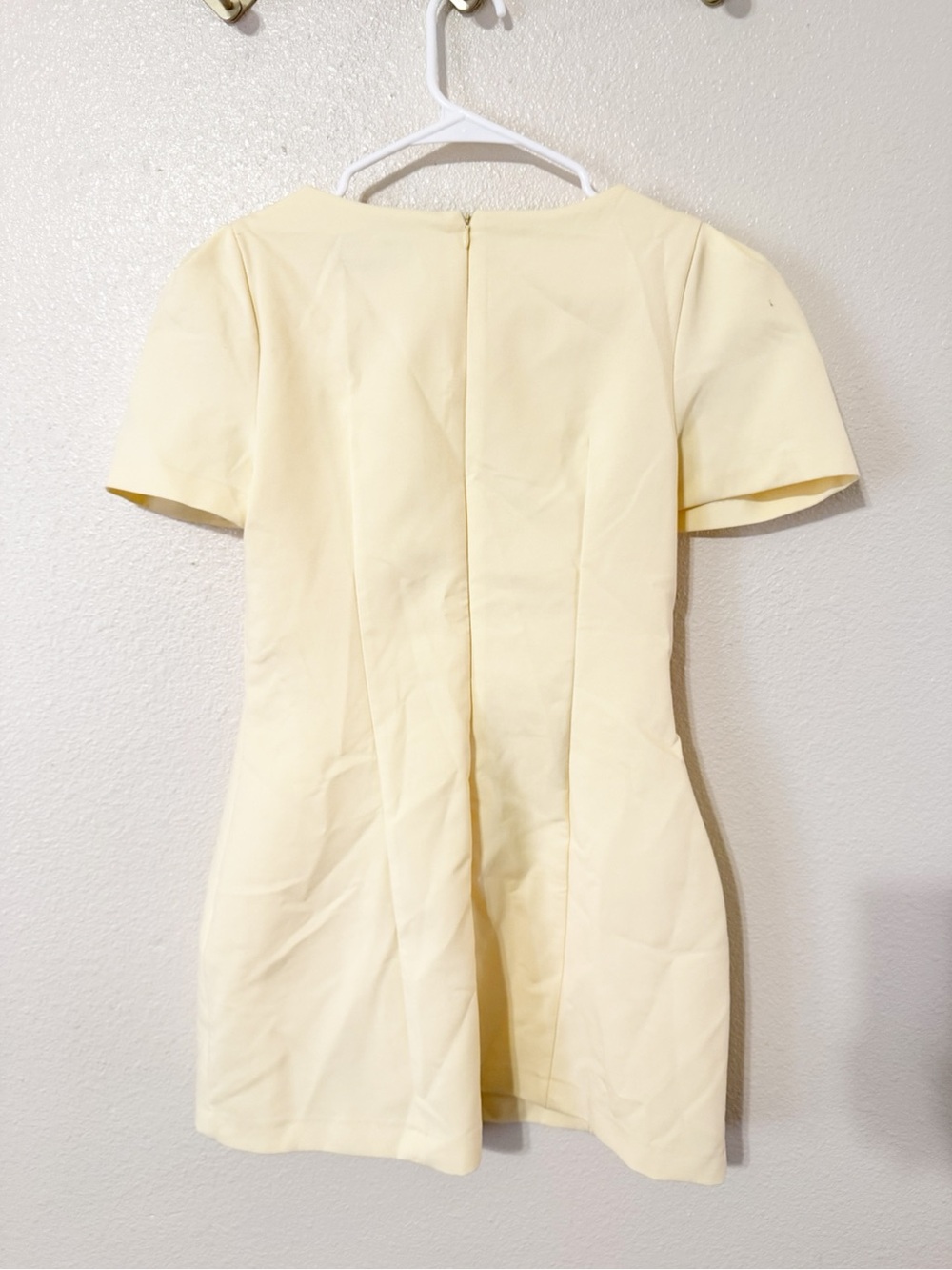Zara Pleated Short Mini Puff Sleeve Dress in Butter Yellow size medium w/ tags - Picture 6 of 10